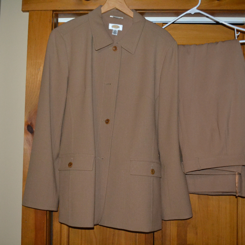 Suit